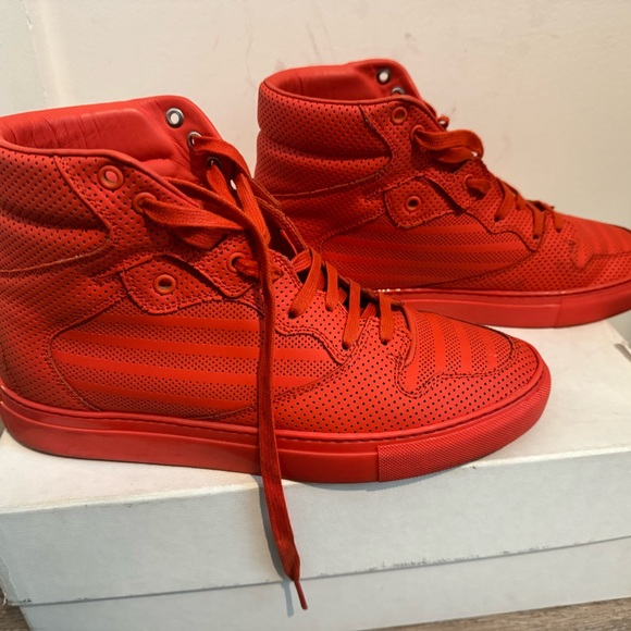 BALENCIAGA High Top Perforated Sneaker RED - Picture 11 of 12